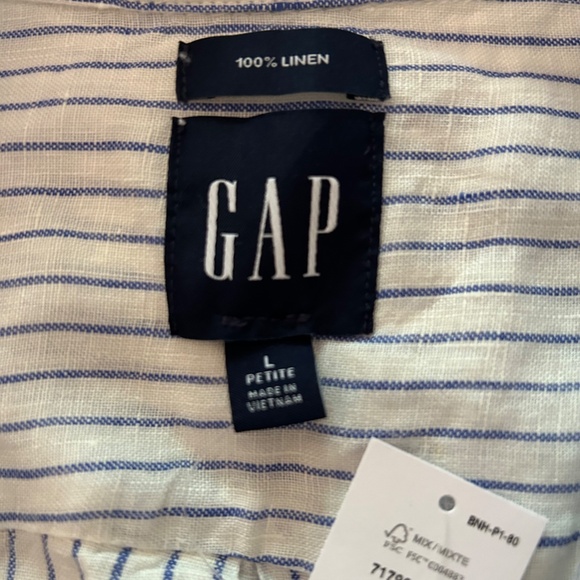 GAP Women's Blue Striped Relaxed Fit Linen Button Up Shirt, Size LP, NWT - Picture 8 of 13